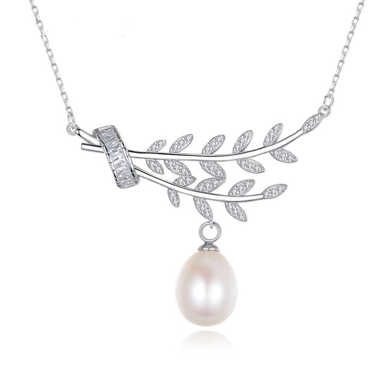 Aria Pearl Necklace