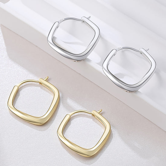 Janaé Small Square Hoops